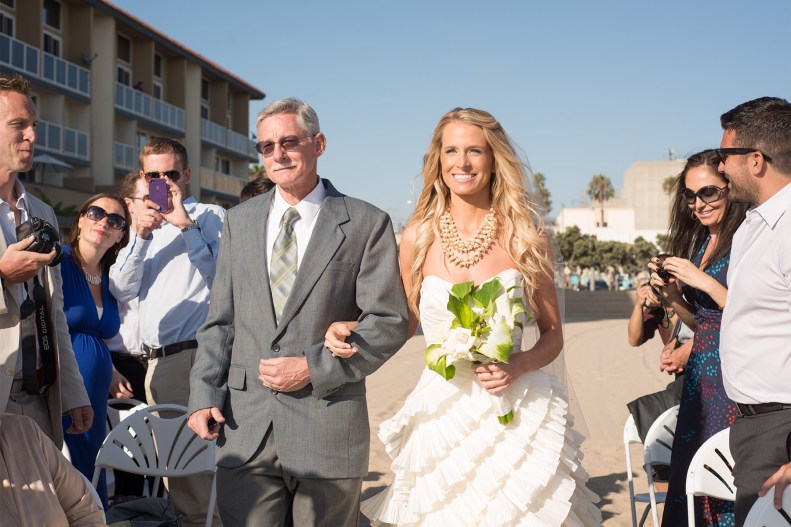 20.6 Cathy-Walks-Down-the-Aisle_VivianLinPHOTO
